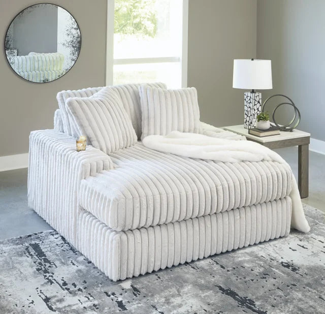 Ashley Chaise Oversized